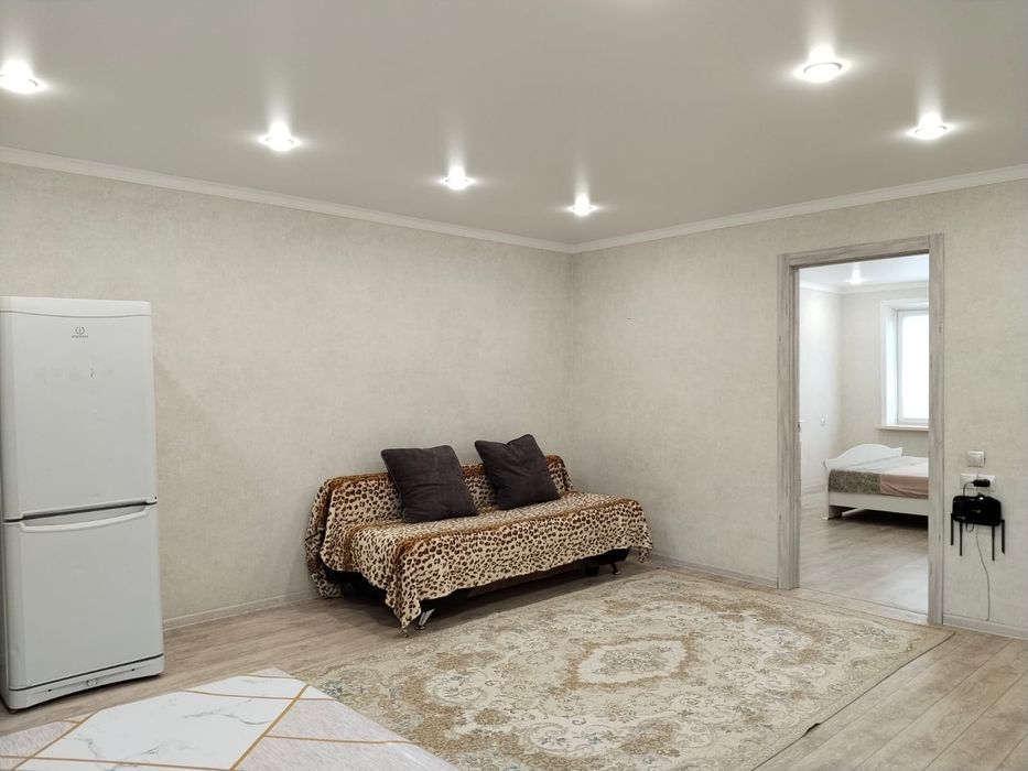 Сдам 2 комнатную квартиру, часы ночь сутки