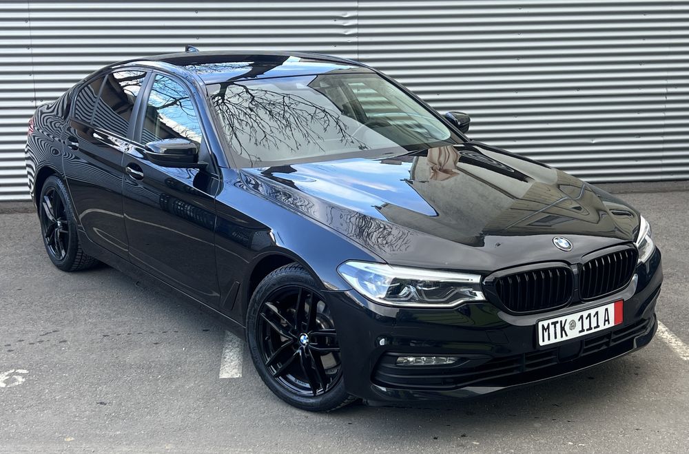 BMW G30//520D/Faruri LED/Distronic/Interior Comfort Seria7/KEY Display