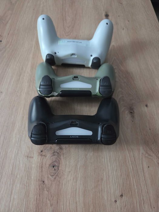 Controller maneta PS 4 PlayStation 4 originale in stare buna