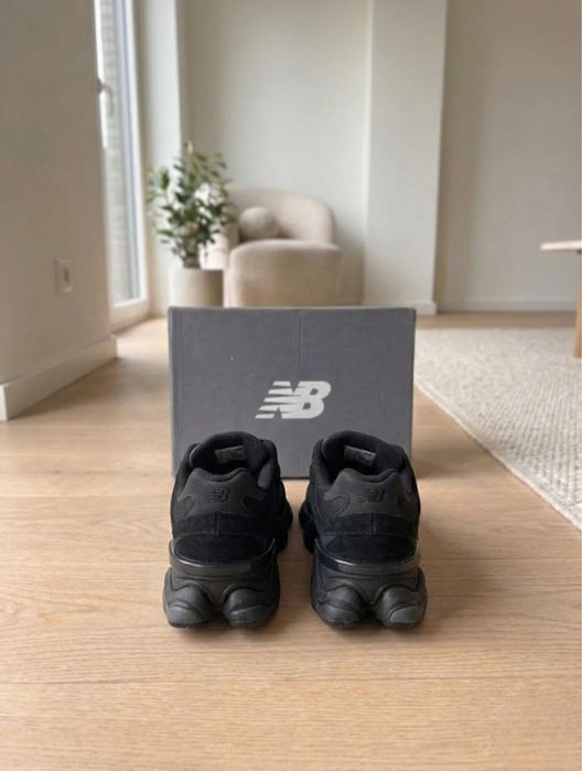 New Balance 9060 Full Black