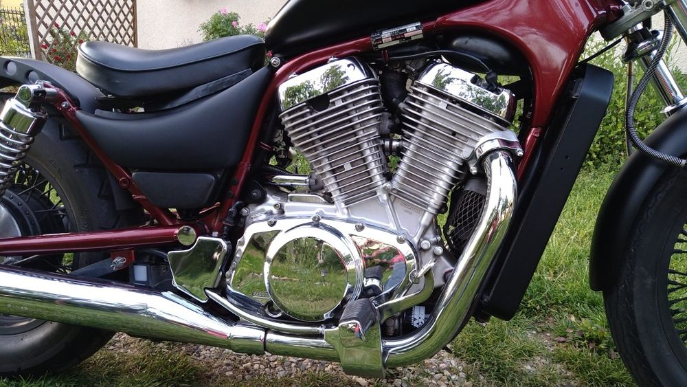 Suzuki Intruder VS800, Bobber, frumos,  impecabil