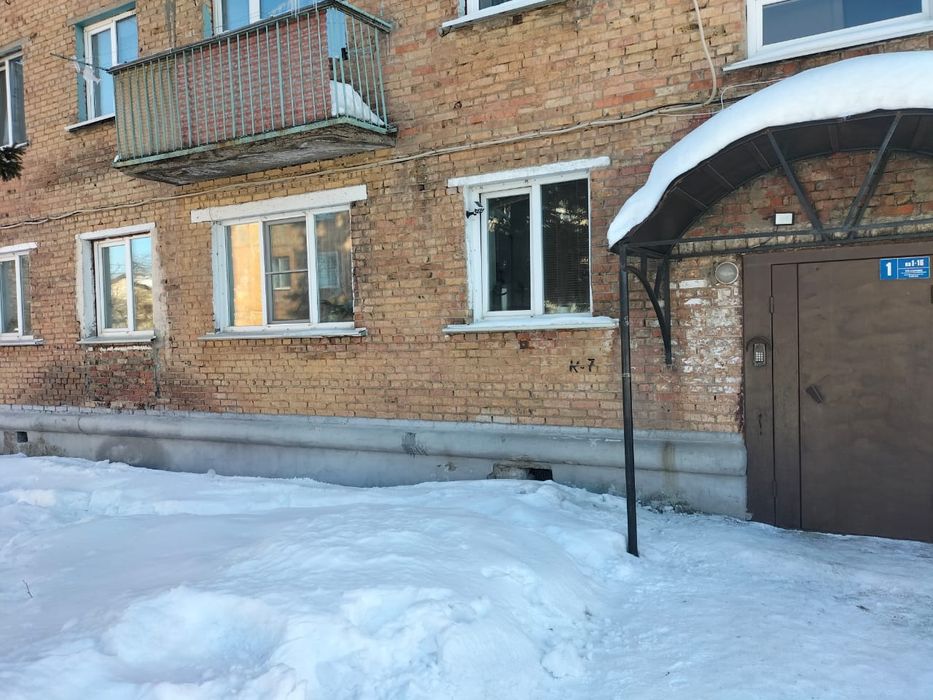 Продам квартиру 3-х комнатную