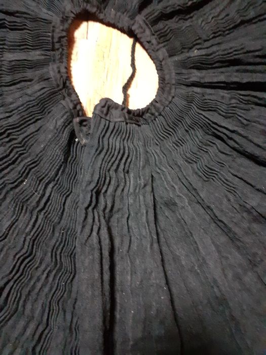 Пола  пищимал  за  народна носия