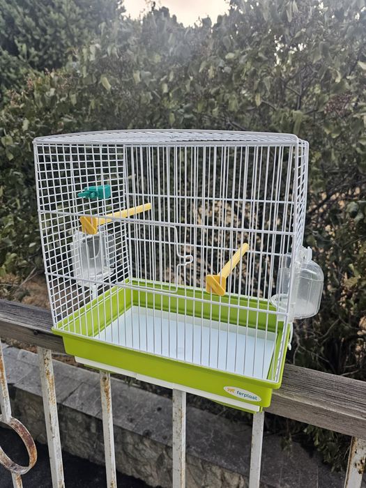 Продам клетку для птиц