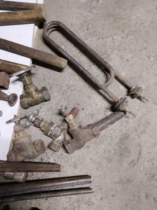 Продам краны и газовые ключи СССР