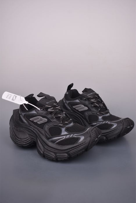 Balenciaga всички цветове и модели
