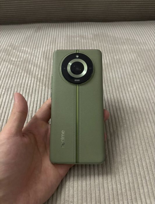 Продам телефон Realme 11 pro plus