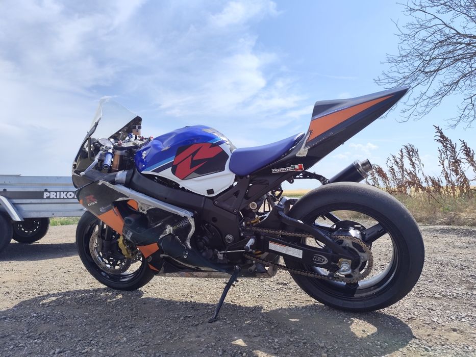 Suzuki GSX-R 750 Track Bike