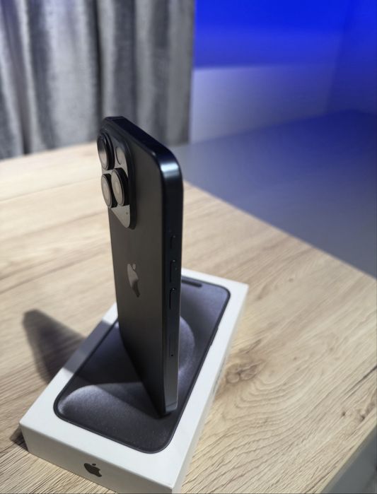 Vand Urgent Iphone 15 Pro Full Box