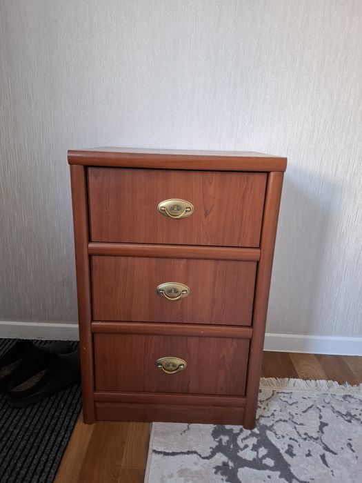 Шкаф с тумбочками