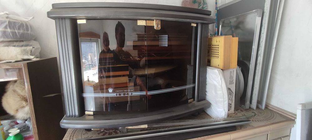 Тумбочка под ьелевизор Домашние предметы