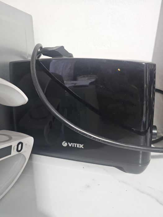 Увлажнитель воздуха не маленькая и тостер