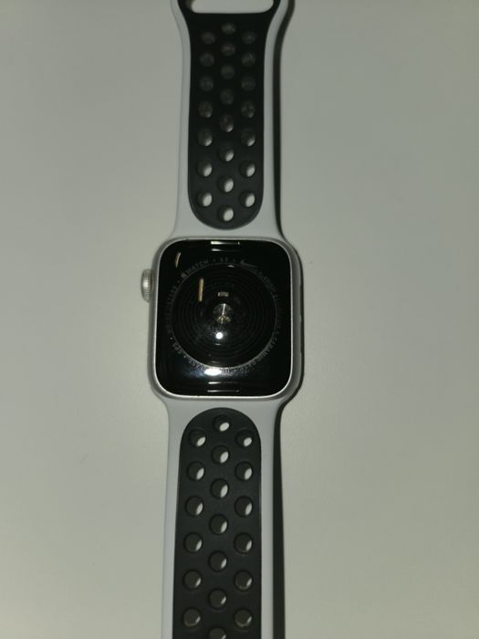 Apple watch SE Nike edition