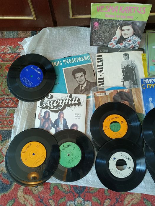 Стари сръбски грамофонни плочи