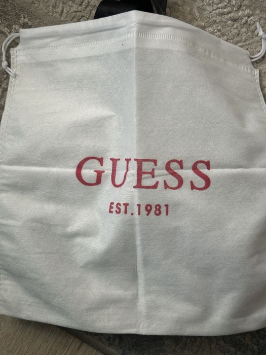 Продам барсетку guess люкс