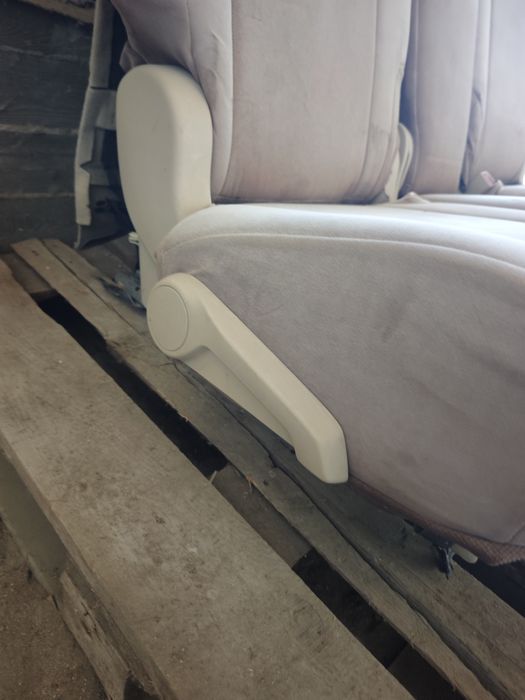 Lexus Rx300/350 Второй ряд Сиденья