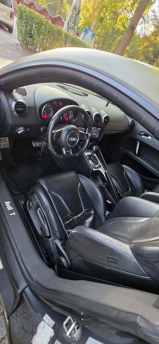Vand Audi TT an 2007 2.0 T în stare f buna