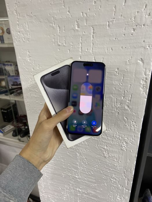 Продам Айфон 15Pro Max 256gb