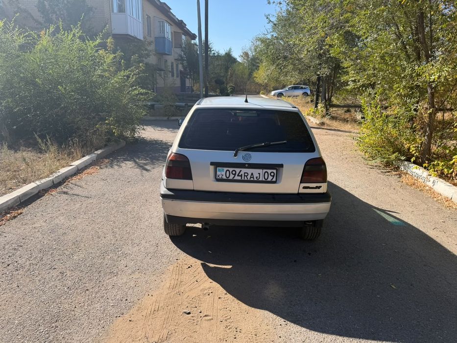 Продаю гольф 3 1.6