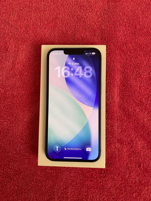 Айфон 13 көк свет