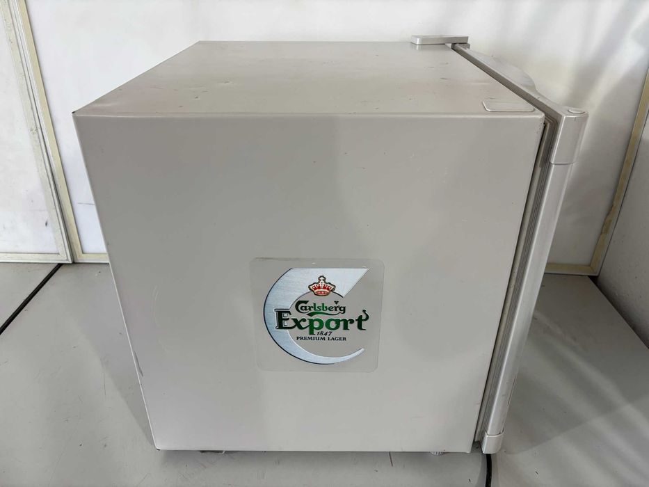 Хладилник - HUSKY 50L/ 90W