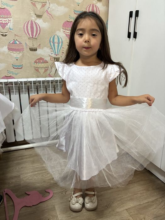 Платья на девочку 4-5лет