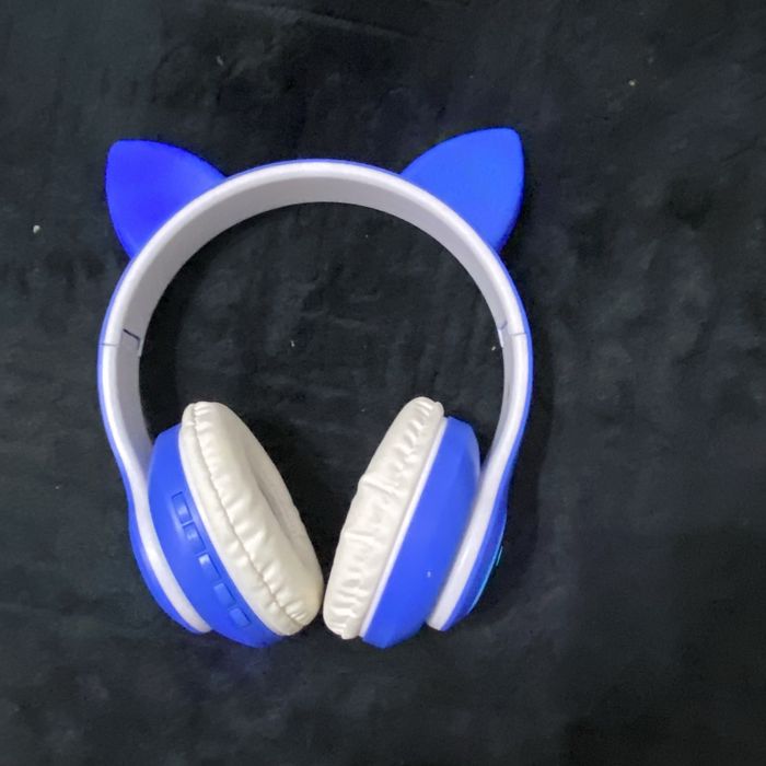 наушник за 3000 тг -