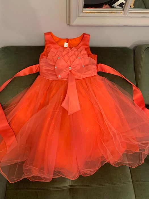 Rochie eleganta fetite 5 -6 ani