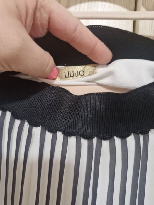 Пола LiuJo нова.