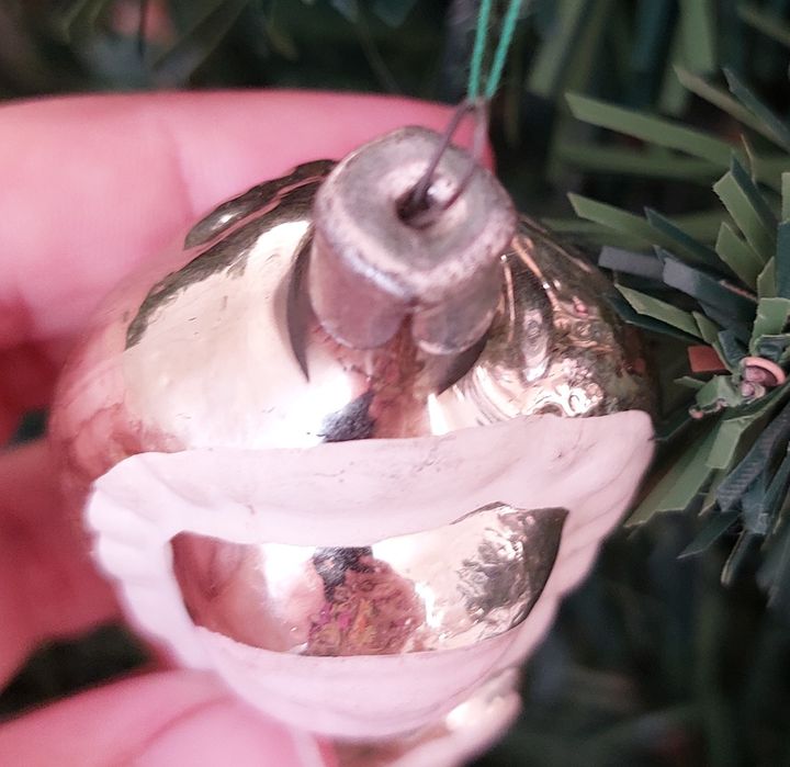 Елочная игрушка малыш