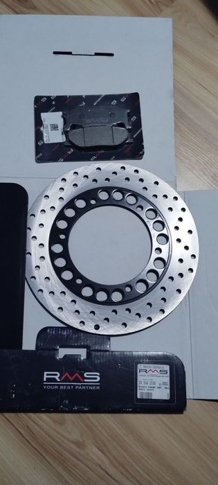 Vând sea sa honda cbf 600 disc frana fata Yamaha Majesty cu placute