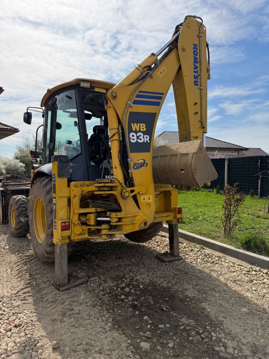 Komatsu wb93r-5 an fabricatie 2013. Aer Conditionat