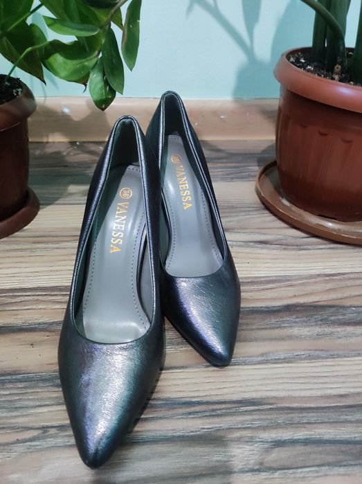 Туфли Продаеться