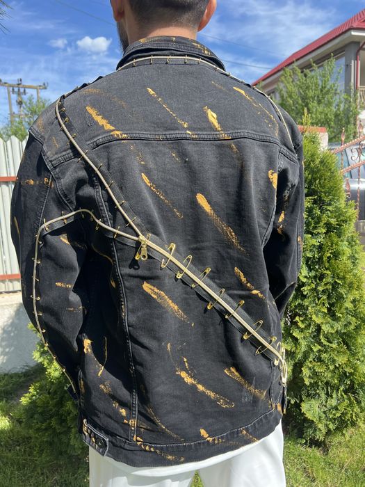 Geaca denim cu elrmente aurii ! Toate marimile