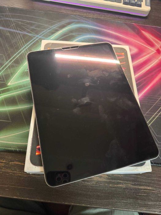Ipad pro m2  128gb в комплекте с apple pencil 2  идеал