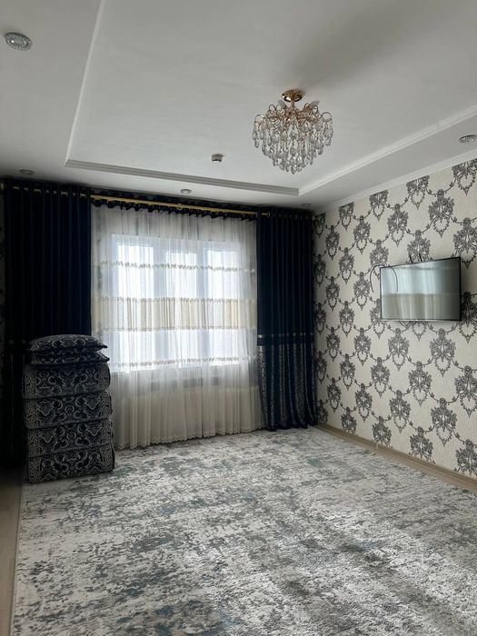 Chirchiq shaxar ped instutni oldida 16 etajka