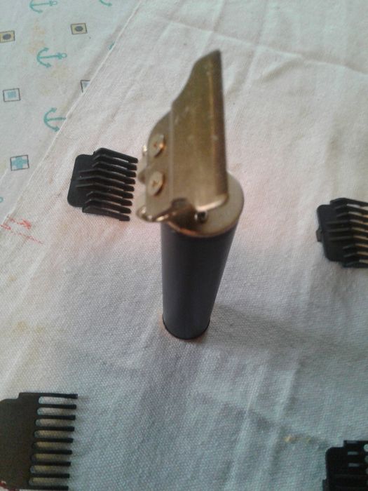 Vănd aparat de tuns si aranjat barba nou GRITSY, pret ,80 lei!