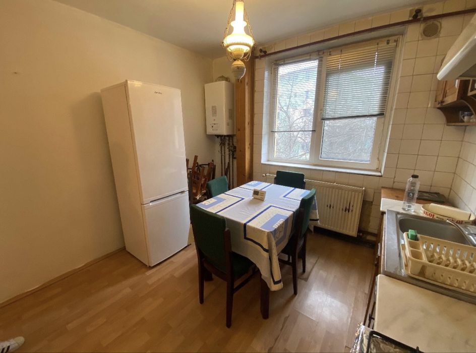 Apartament 2 camere, Decomandat,Etaj 2/4,Calea Severinului