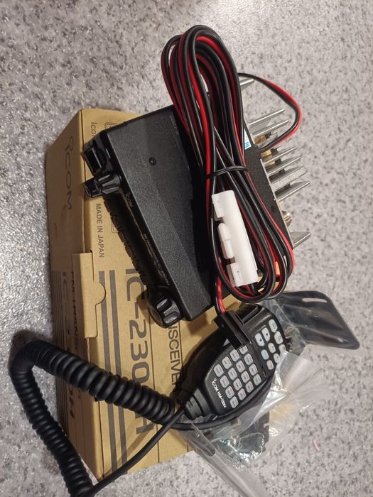 Радиостанция ICOM IC-2300H