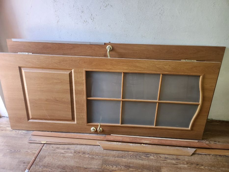 Продам двери б/у