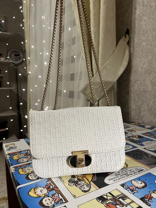 Женские сумочки ДО 2500 ТГ