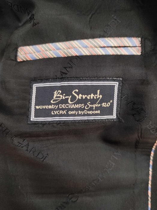 мъжки нов костюм на марката ,,alexander GARDI,,