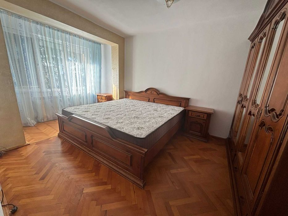 Inchiriez apartament tip AN cu 3 camere in Sanmartin — fotografia 3