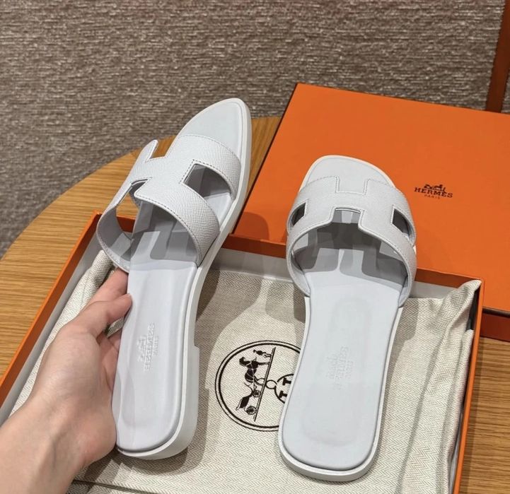 Hrms Oran White (37-40)