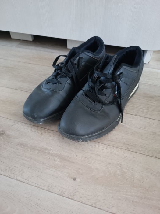 Кроссовки 40 размер полномер