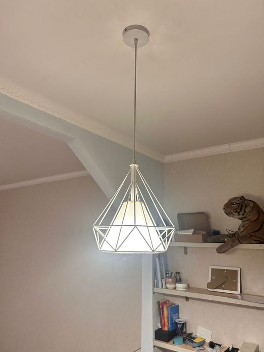 Люстра минималистичная