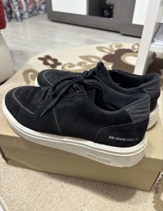 Steve Madden adidasi