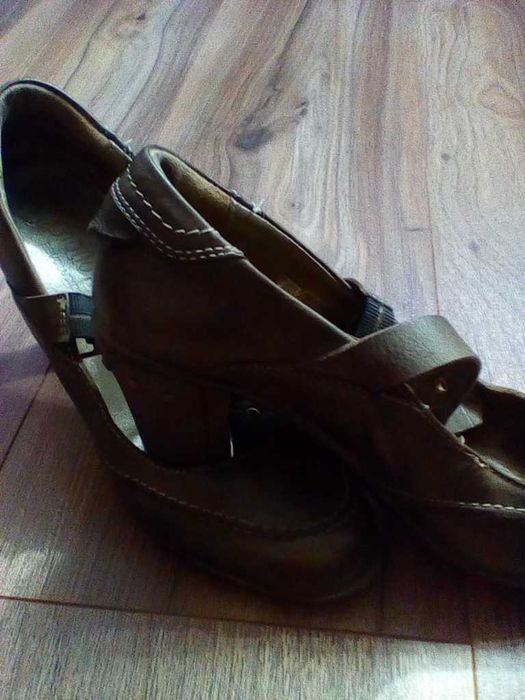 Дамски обувки естествена кожа