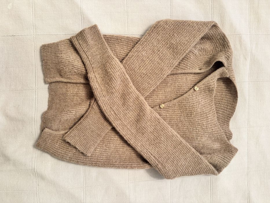 Свитер Jacquemus оригинал