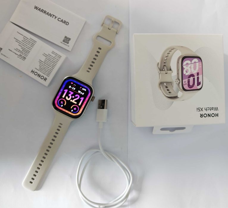 Смарт часовник HONOR Watch